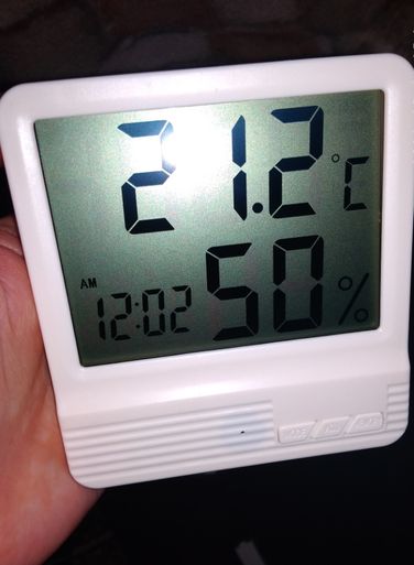 Гигрометр термометр часы. измеритель влажности