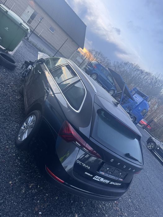 Skoda Octawia 2litr automat Nowa uszkodzona
