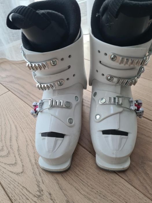 Buty Narciarskie Atomic biale 21-21,5 czyli r.33-34