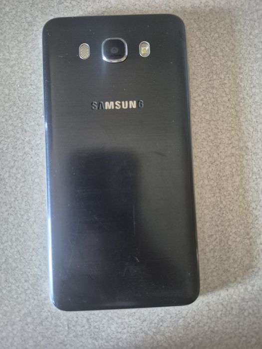 Samsung Galaxy J7 (6)