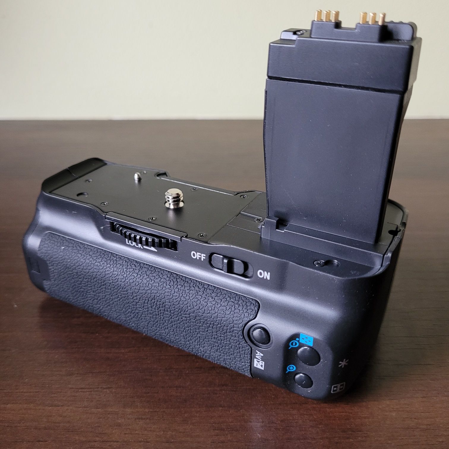 Aputure Battery Grip BP-E8 Canon 550 - 600D