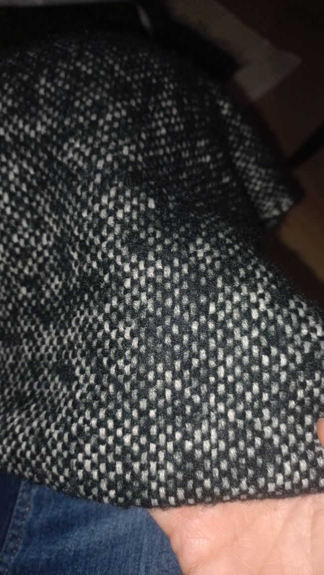 Ciepły długi szalik Szal Cropp mięsisty czarno-beżowy onesize