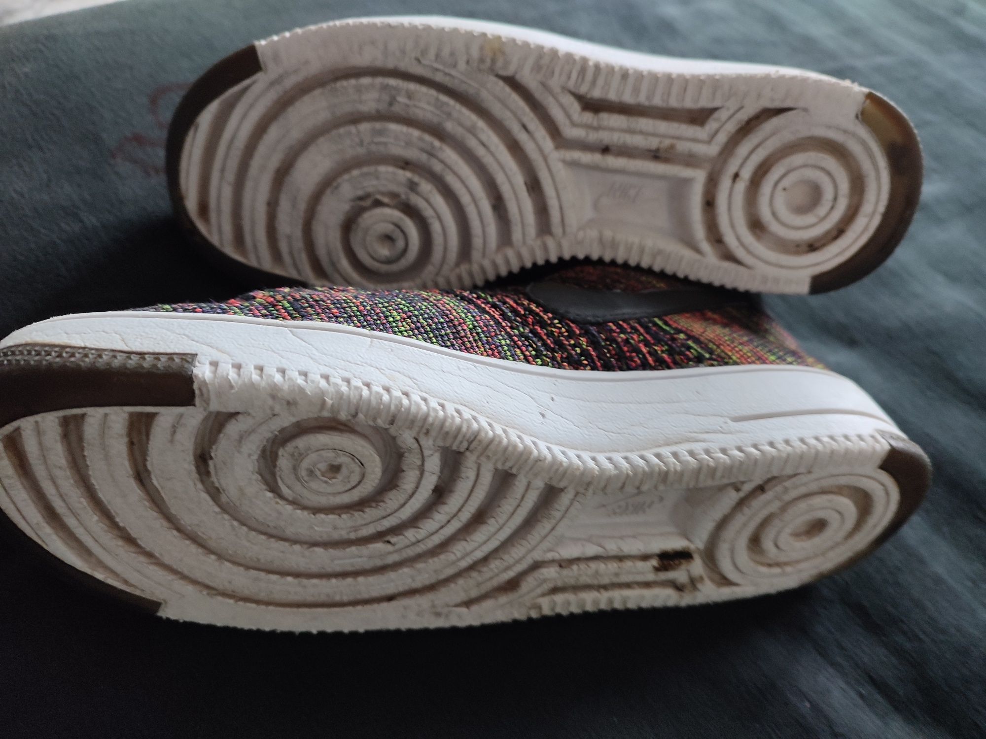 Buty Nike unisex rozm 39