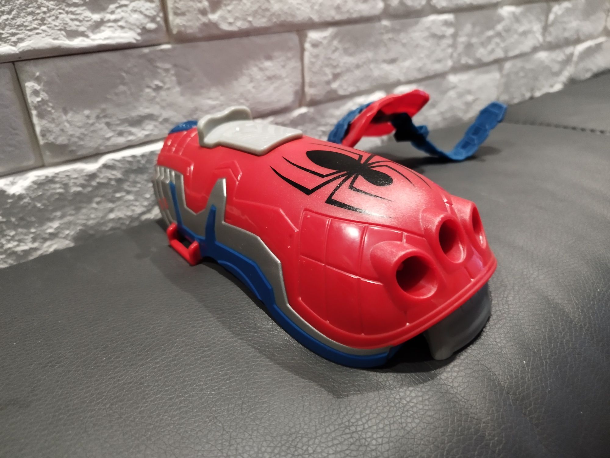 Pistolet, wyrzutnia strzałek Spiderman