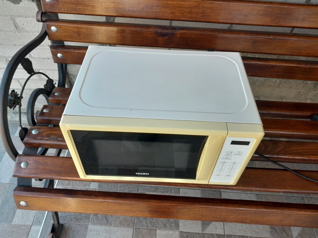 Продам мікрохвильовку NORD