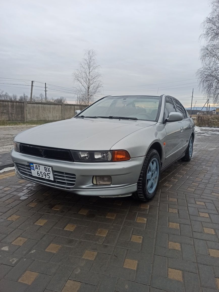 Mitsubishi galant 8