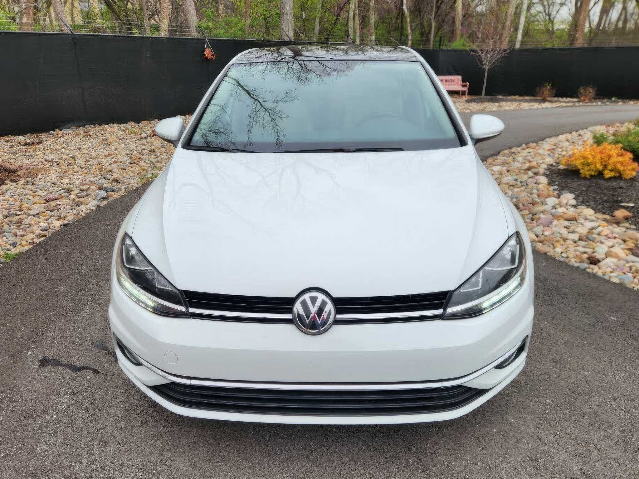 2018 Volkswagen Golf TSI SE