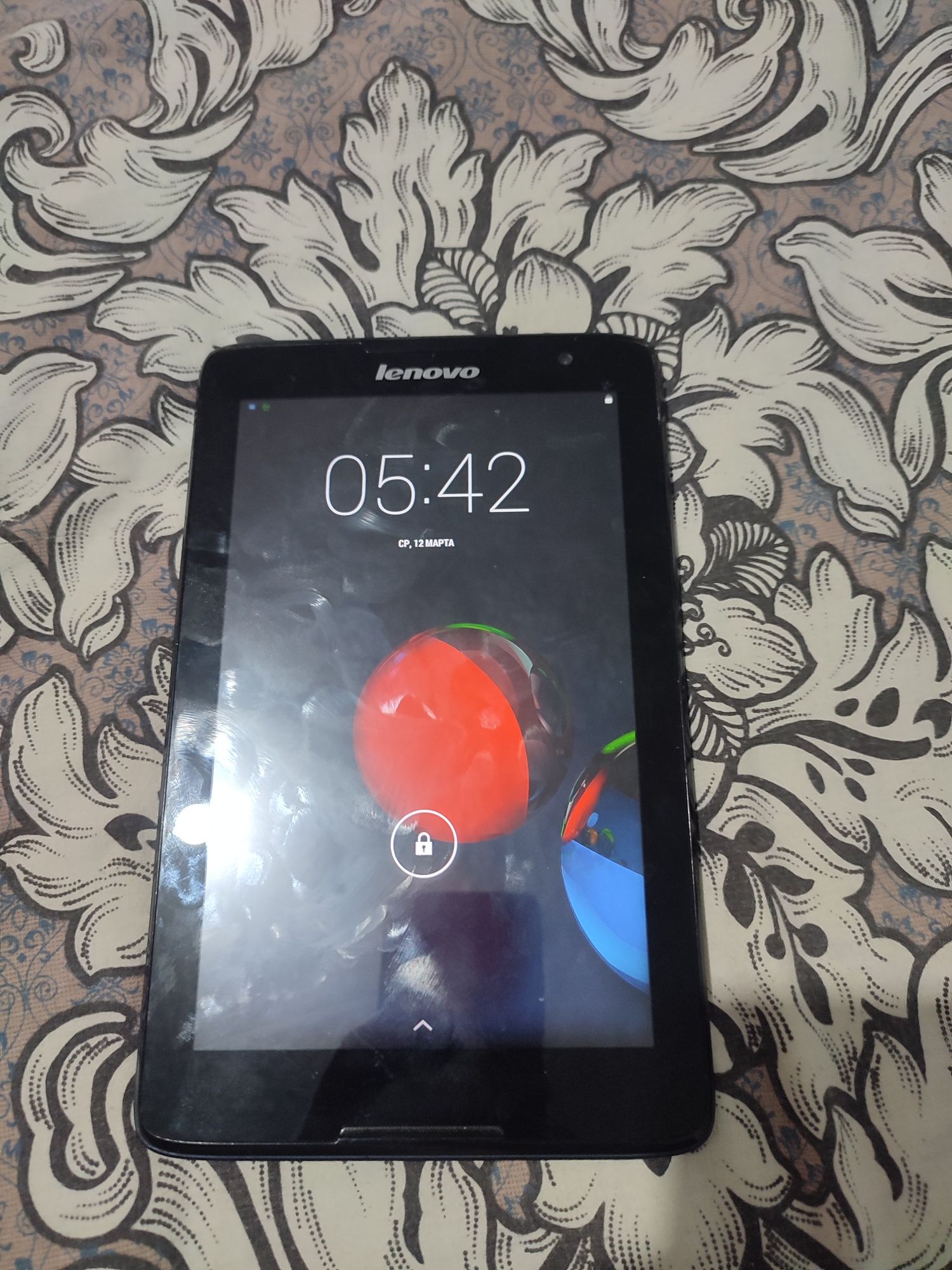 Продам планшет ленова А5500-f