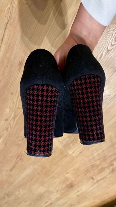 Туфлі замшеві на каблуці Rylko