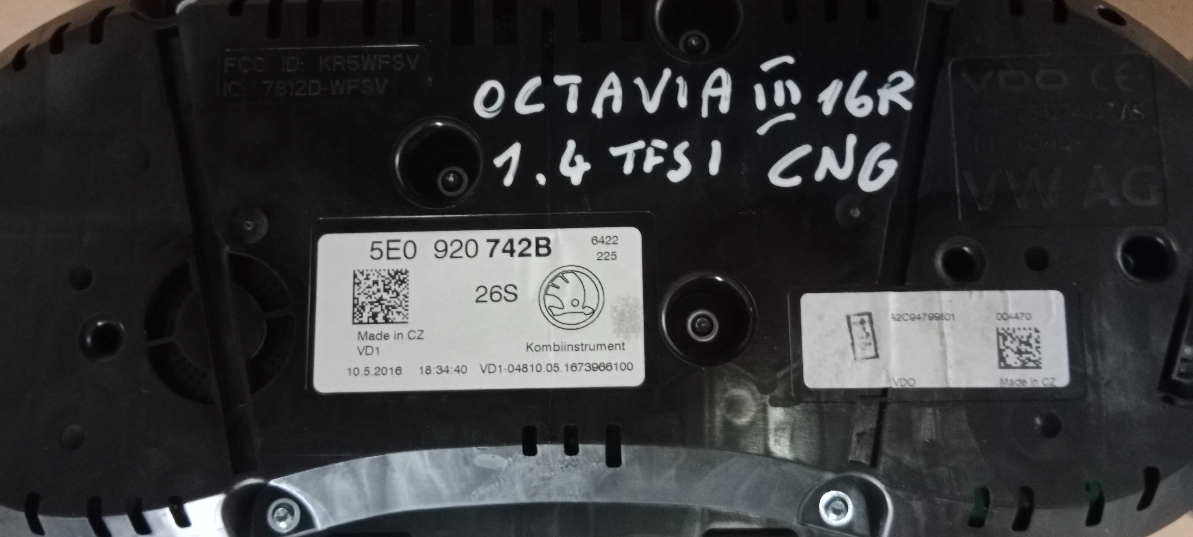 Licznik Zegary Skoda Octavia III 1.4 TFSI CNG 5E0.920.742B