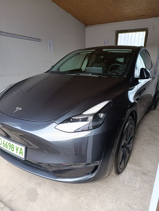 Тесла вай  Дуал Мотор 82 кВт