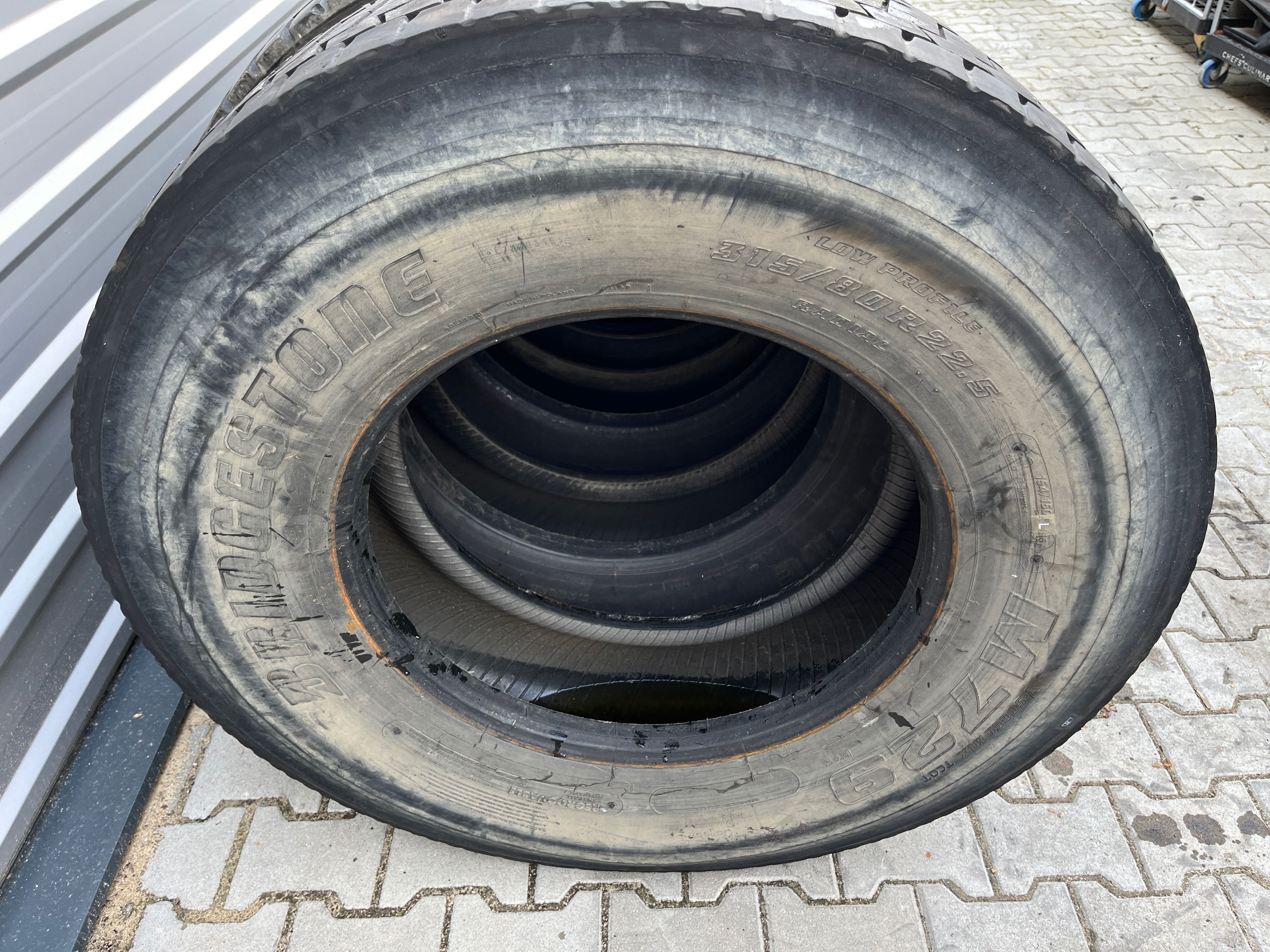 Opony napędowe Bridgestone M 729 315/80/22,5