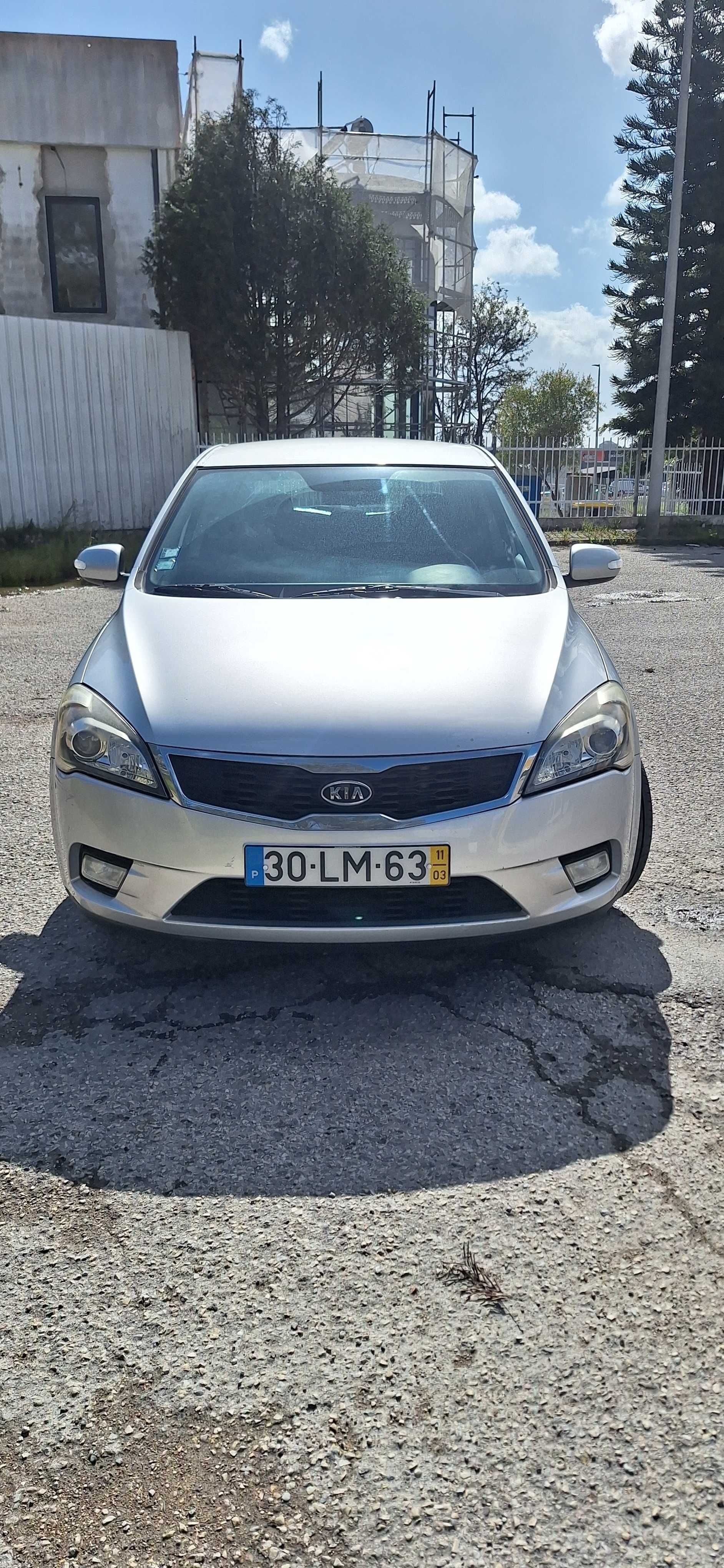 Kia ceed 1.6 CRDI 5p versão 125 CV
