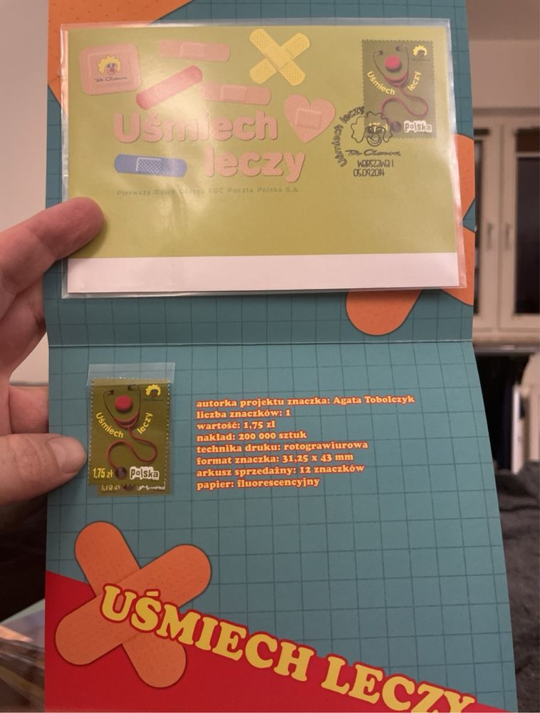 Folder filatelistyczny Uśmiech leczy