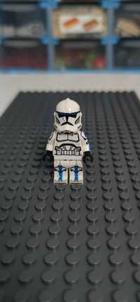 Tup Clone Trooper Minifigure - Lego Star Wars