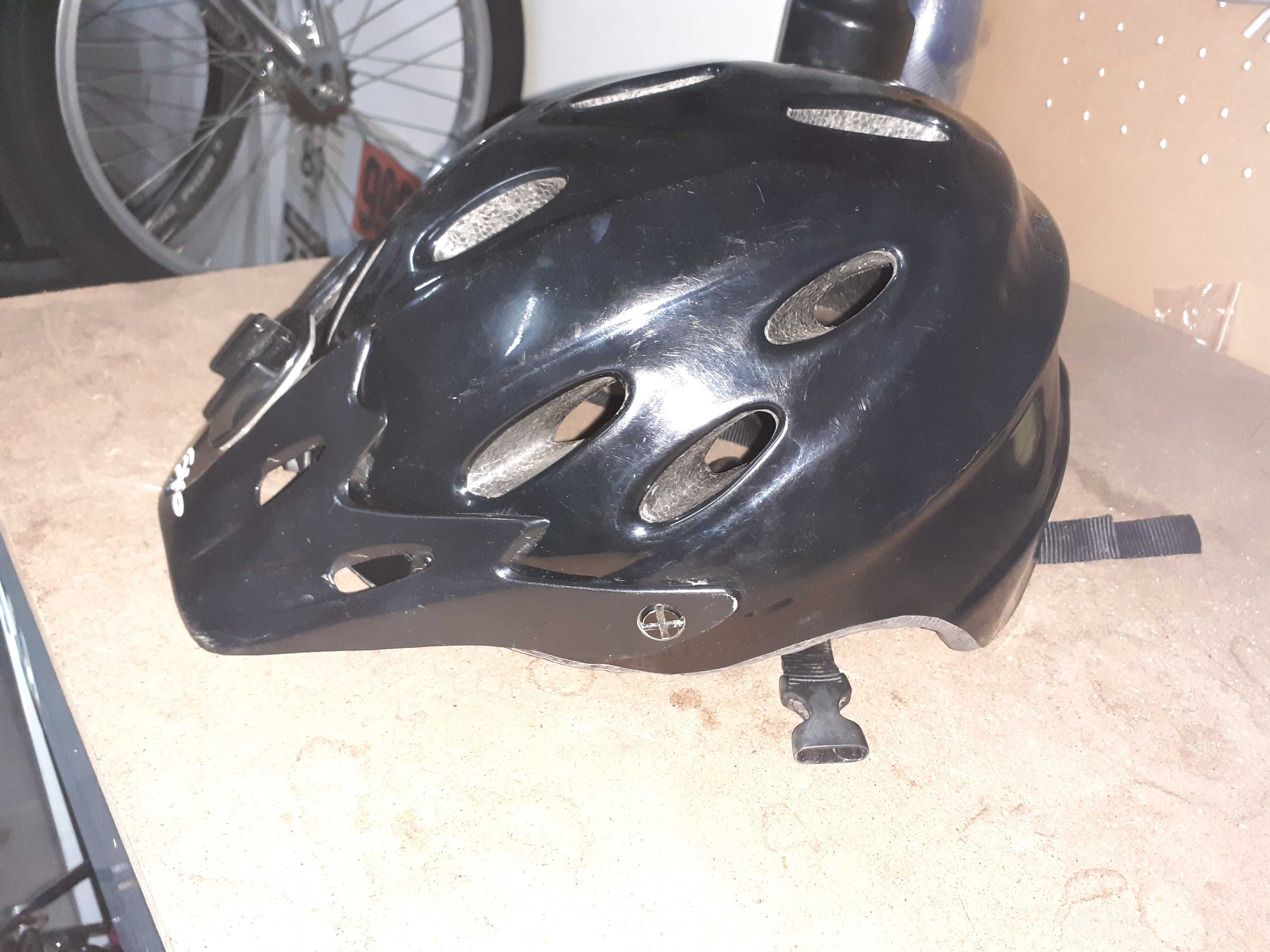 Capacete BTT GIRO Semi MX
