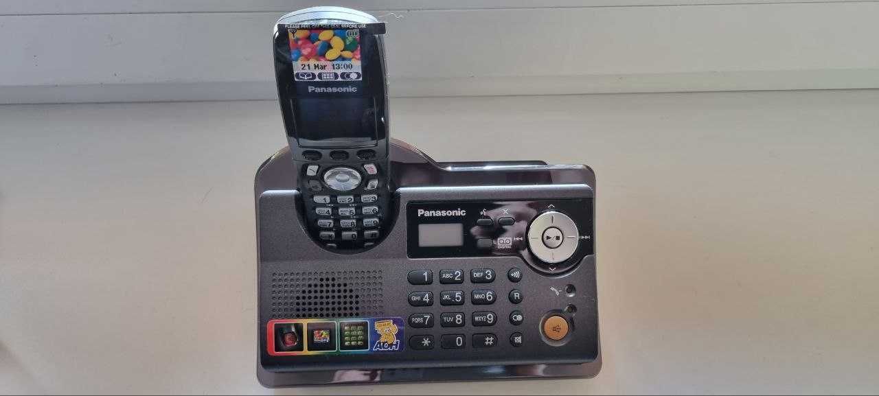 Радиотелефон Panasonic KX-TCD346UA с автоответчиком