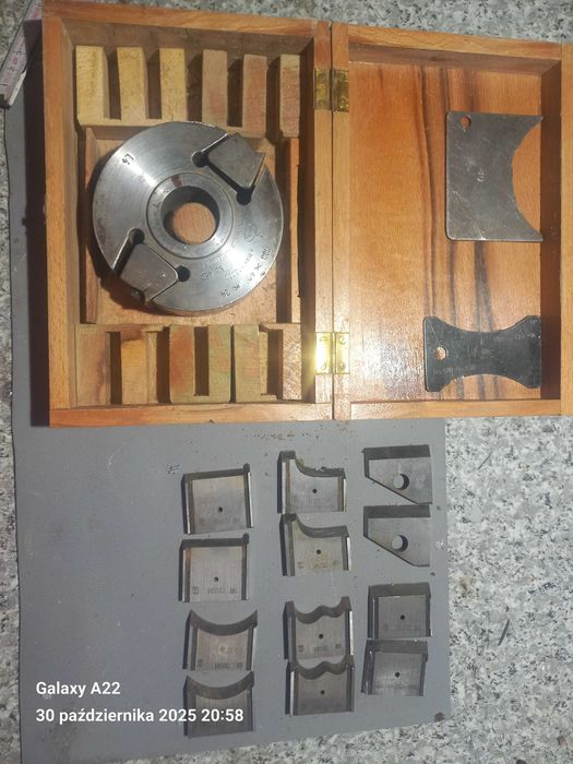 głowica  plus komplet frezów do drewna