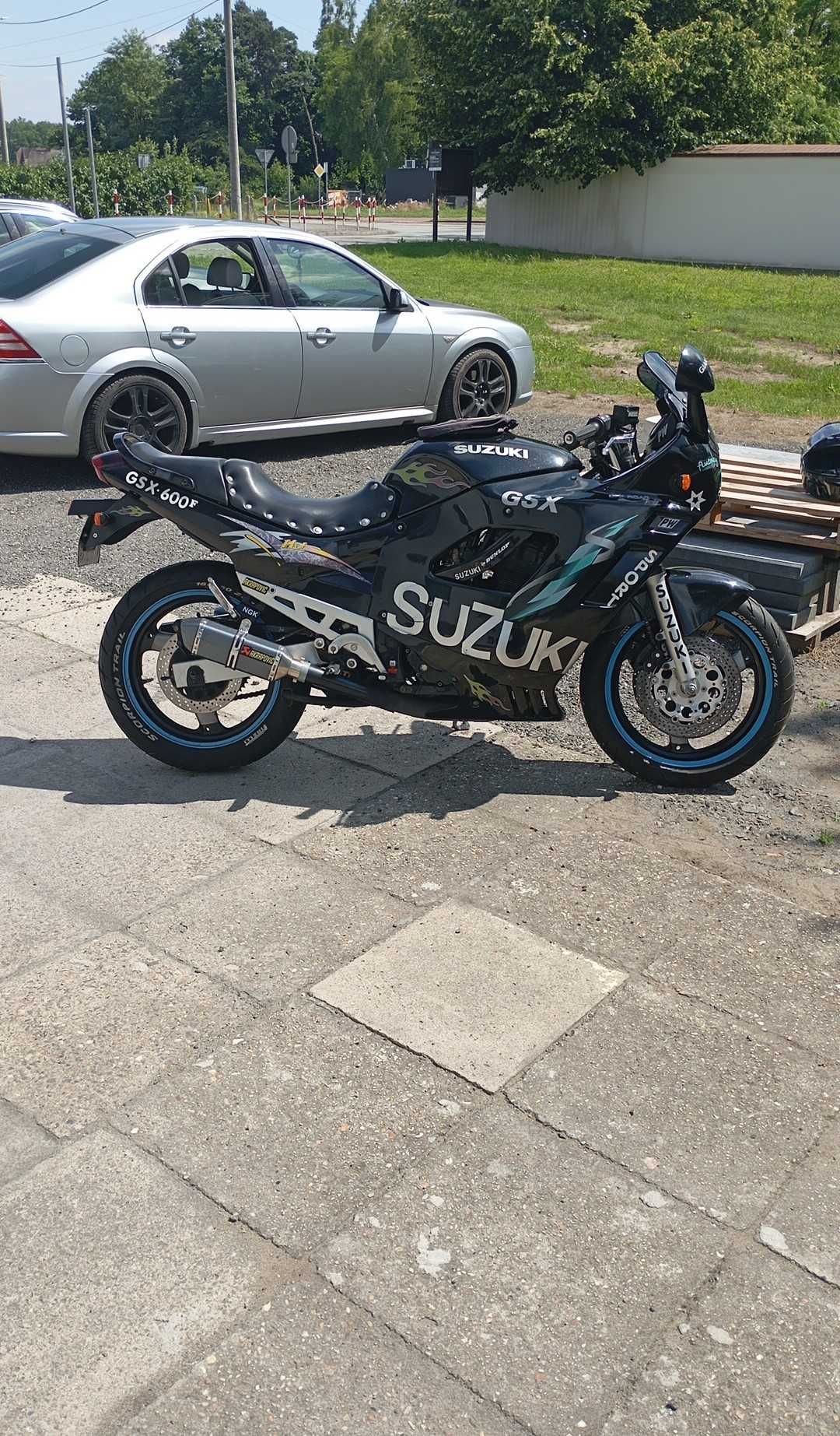 Suzuki GSX-f 600