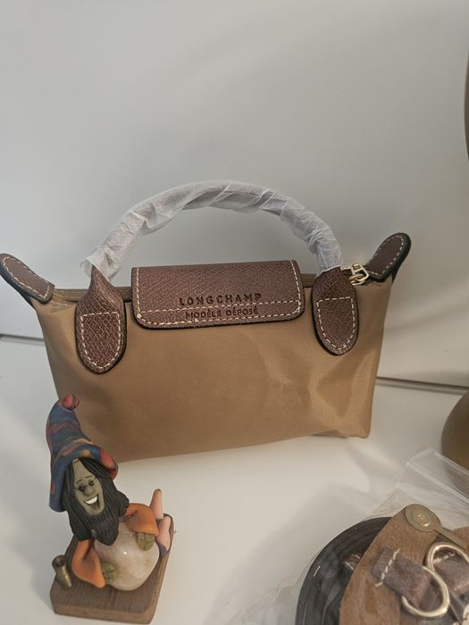 Mala longchamp camel
