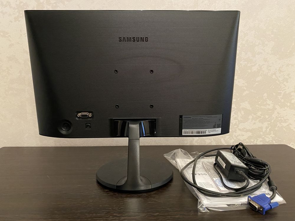 Монитор Samsung ‘19’ дюймов
