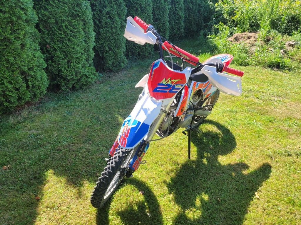 Motor CROSS Barton NXT 125