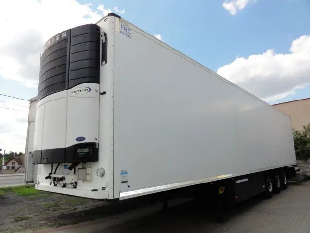 Schmitz Cargobull CHŁODNIA Agregat CARRIER 1850 DoppelStock, Osie SAF, Paleciara  Stan Bardzo Dobry, 2012 rok