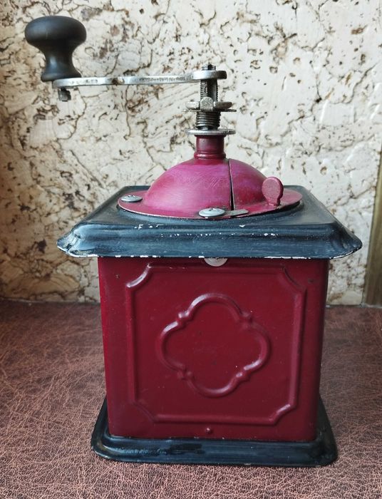 Набір ножів та виделок Bergner, 24шт, вінтажна кавомолка 1930х років