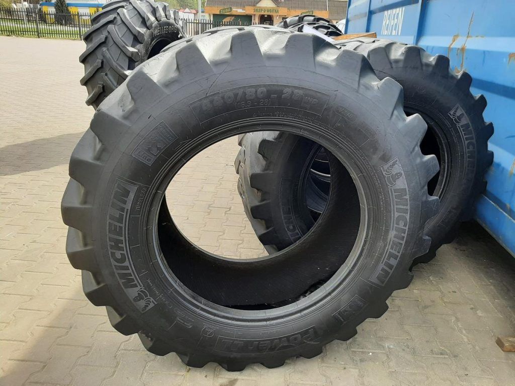 2x Opona używana przemysłowa 16.9-24 ; 440/80-28 MICHELIN 450zł W4376