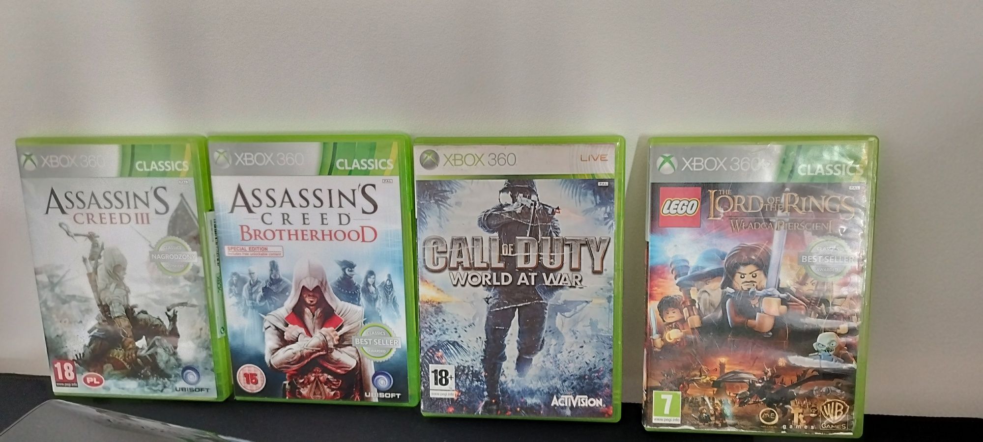 Konsola Xbox 360 E 250 GB, 4 gry LEGO, Call of Duty, Assassin stan bdb