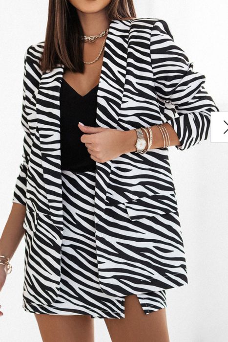 Komplet marynarka i spódnico-spodenki zebra 38 M