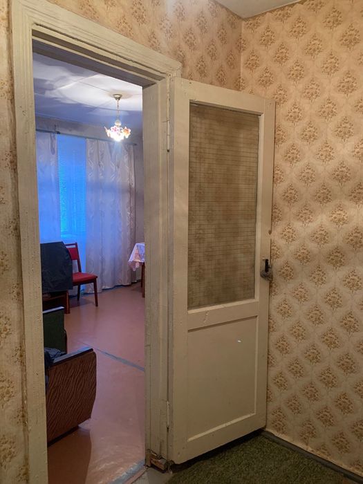 Продам квартиру однокімнатну вулиця Шевченка 93