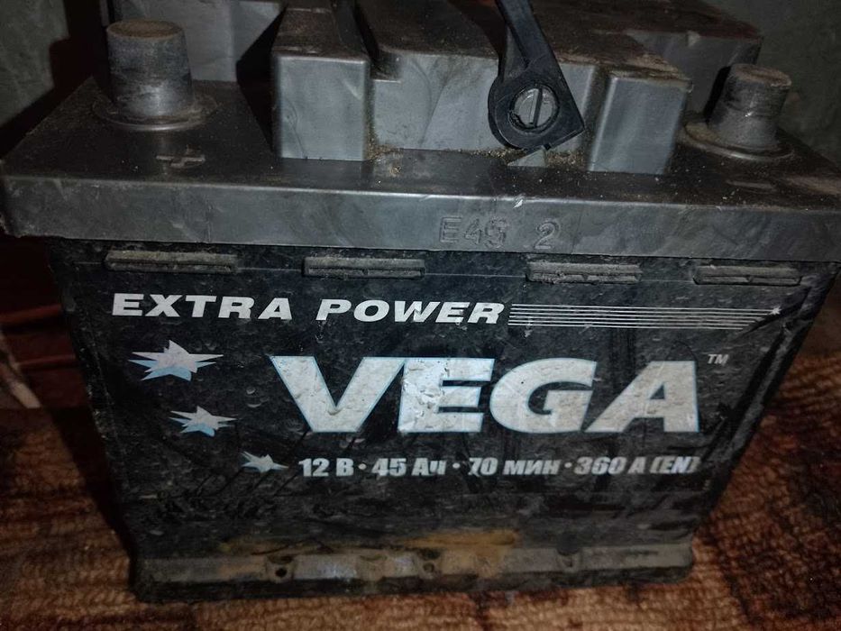 Аккумулятор автомобильный VEGA 12 B 45 аh