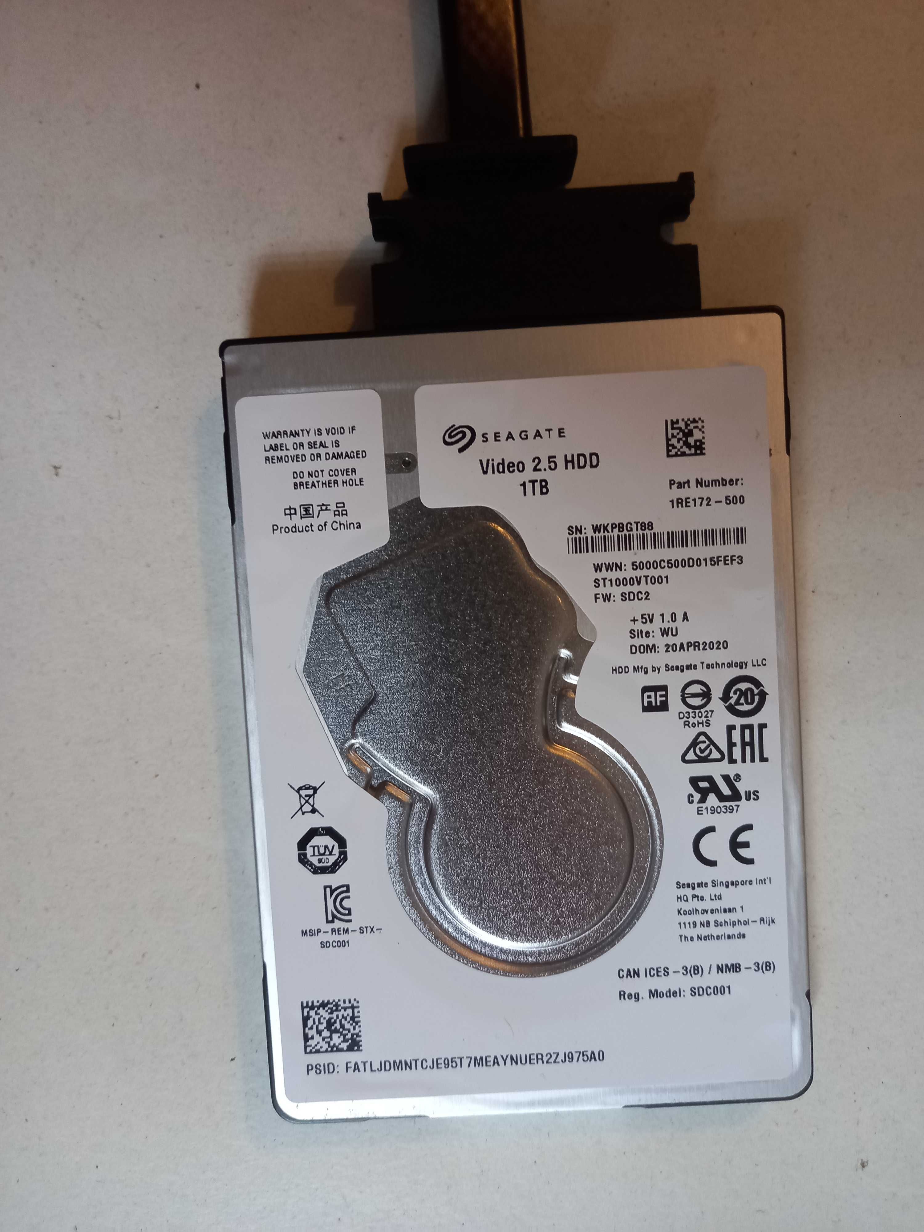 Dysk Twardy  1TB Seagate HDD 2,5'  ST1000VT001 + adapter na SATAIII
