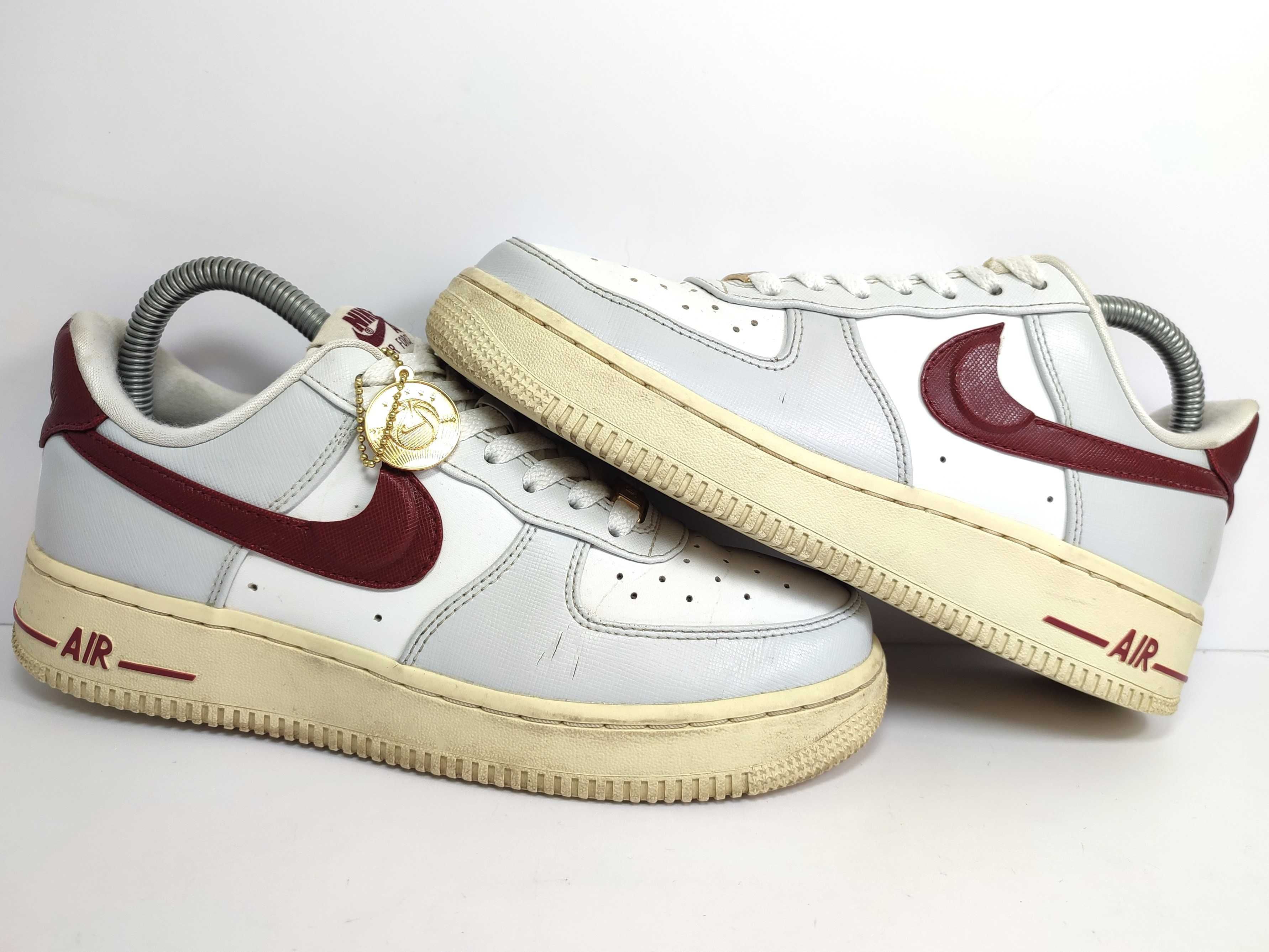 NIKE AIR FORCE 1 '07 SE oryginalne buty r.38,5