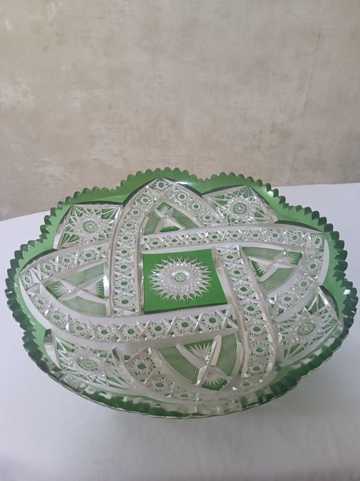Большое блюдо из цветного хрусталя Германия