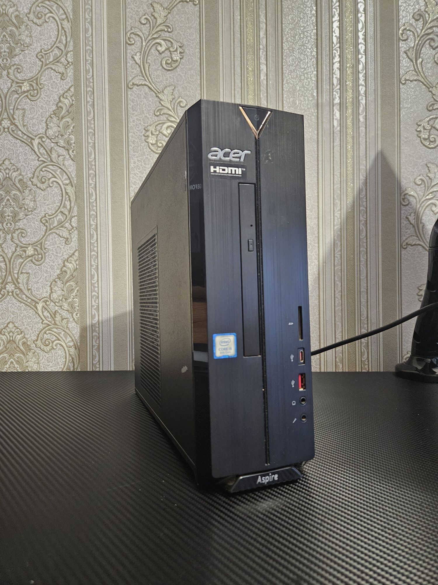 міні пк Acer Aspire X | i5 8400 | 8gb DDR4 120+1000gb | WiFi