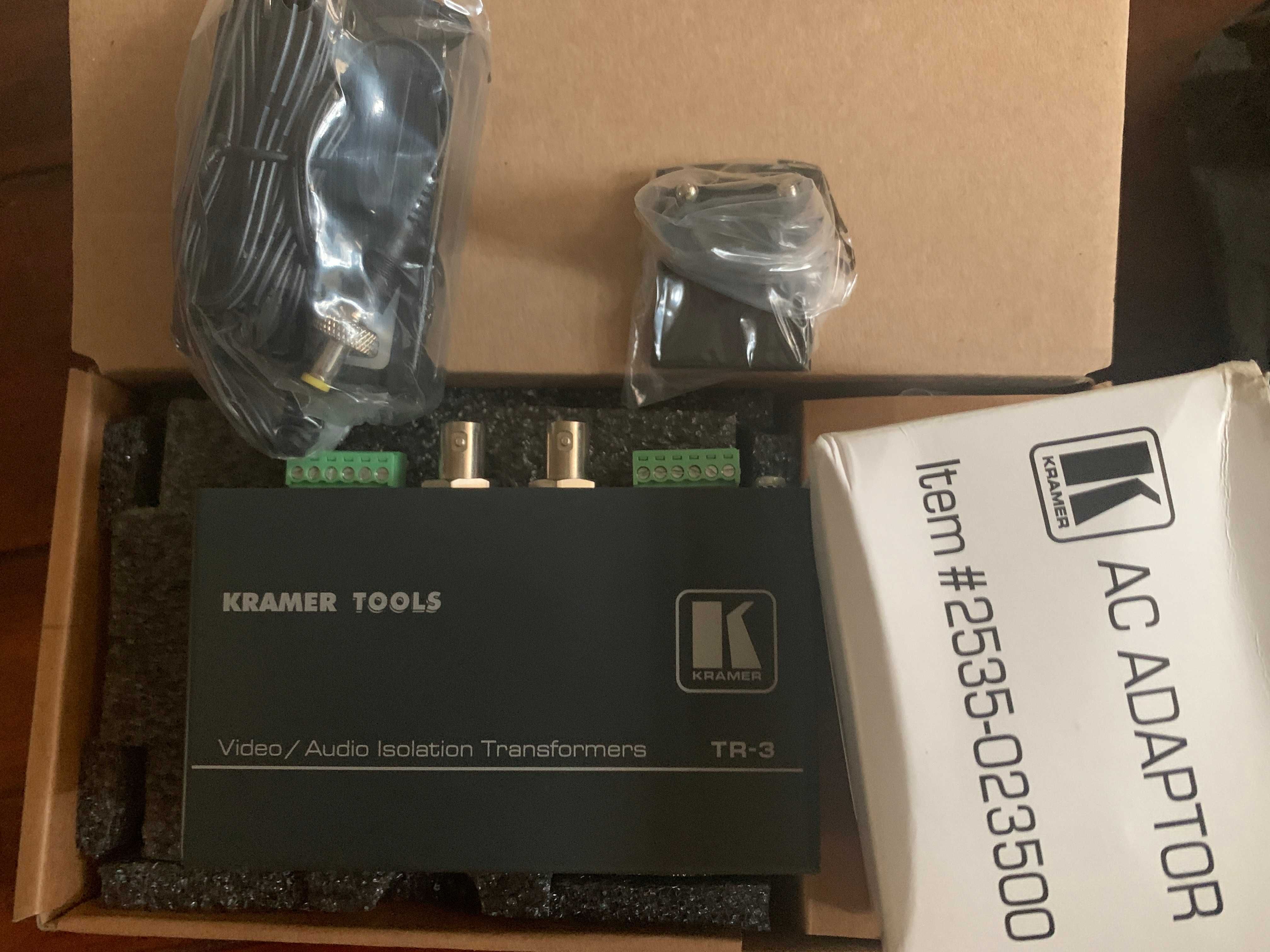 Kramer TR-3 гальваніка прибирає наводки на аудіо сигнал чи відео стрім