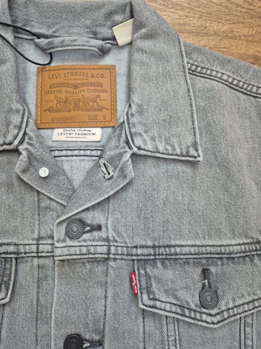 Новий чоловічий джинсовий піджак (джинсовка) levis (S)