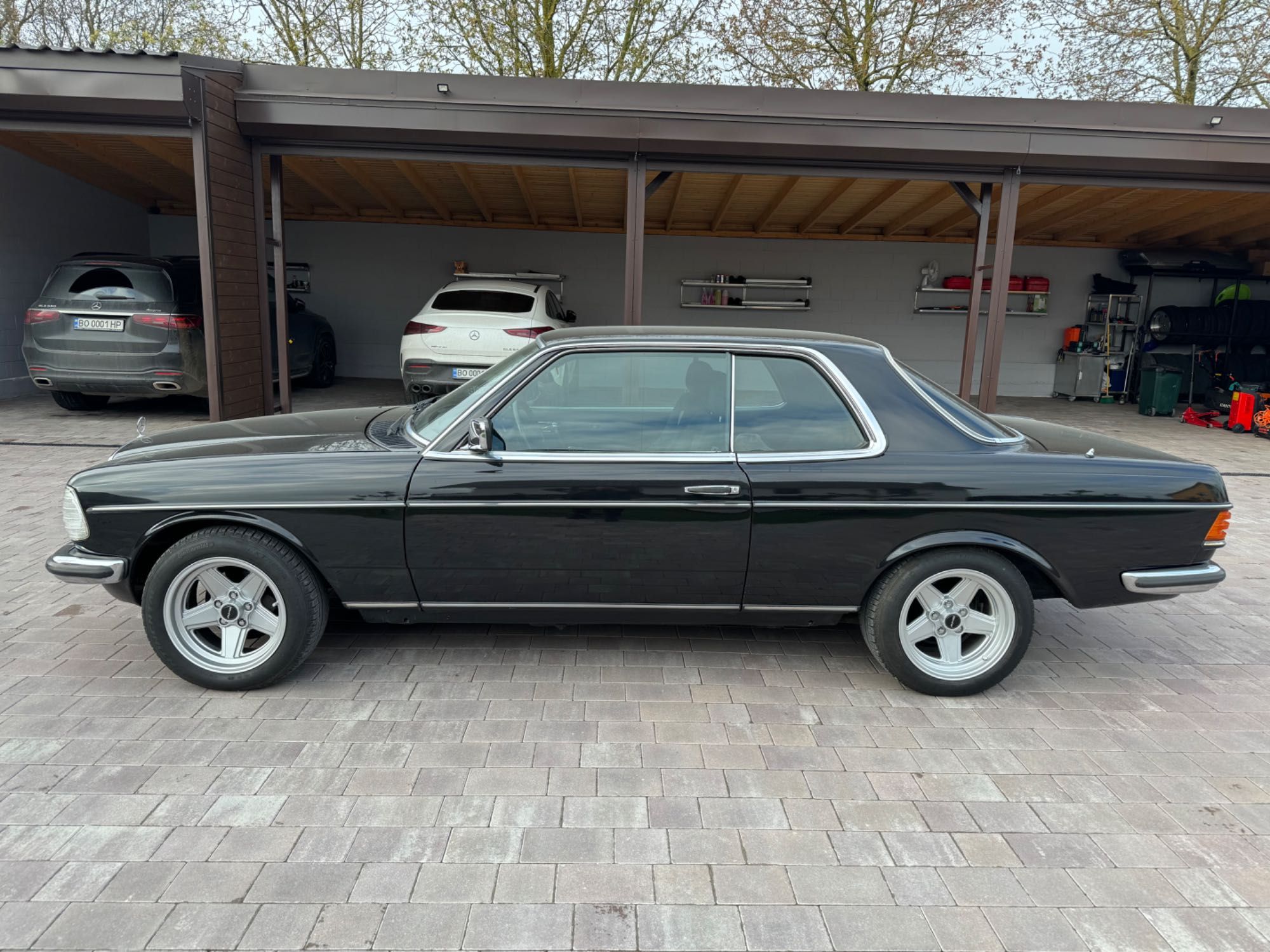 Mercedes 230 CE W123 COUPE