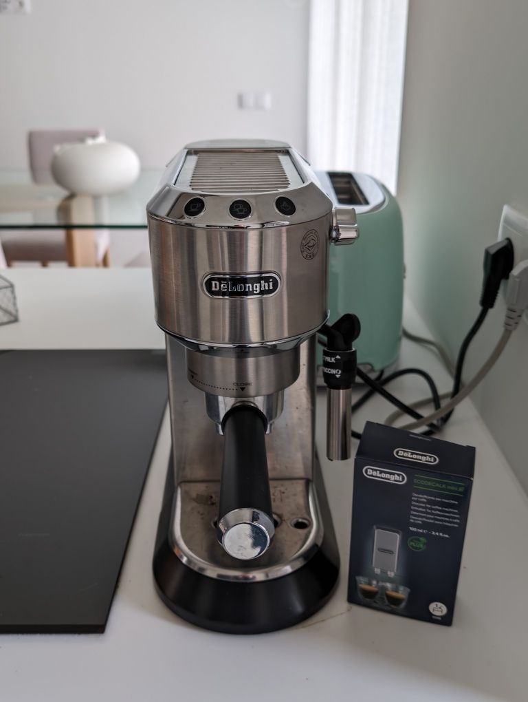 Maquina Café De'Longhi Dedica