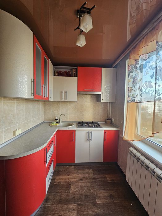 Сдам 3х ком квартиру Зубенко 25 м.Студенченская.L