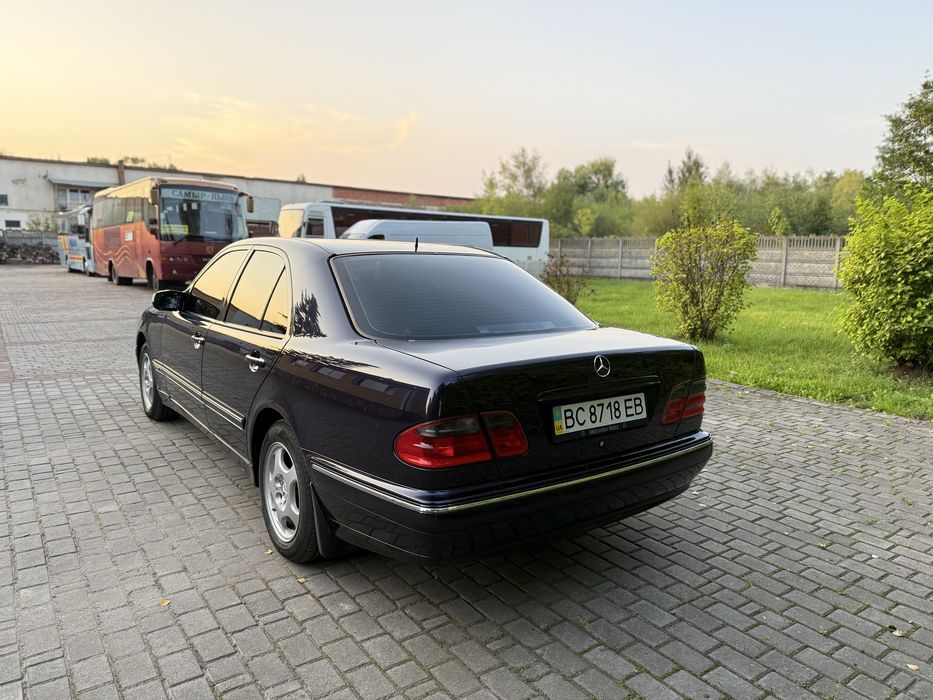 Mercedes W210 E270
