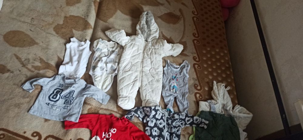 Дитячі речі б/у 0-6 місяців