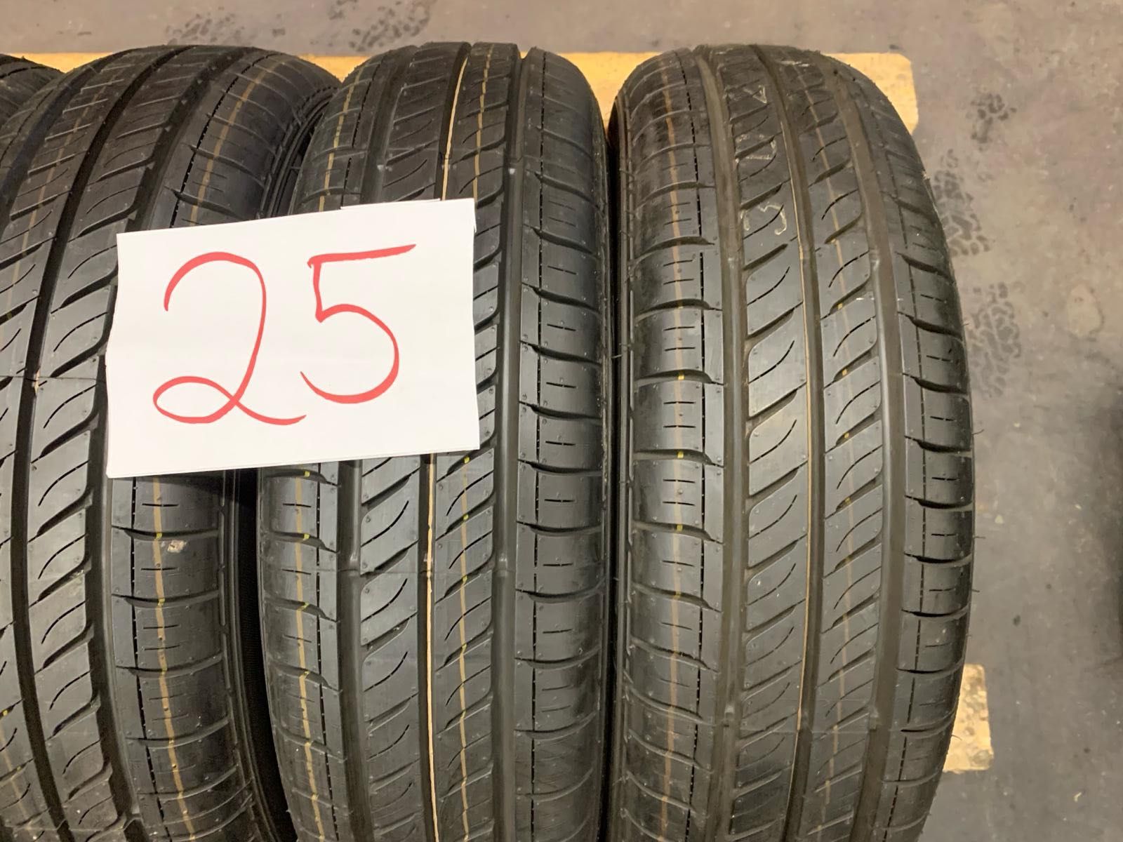 25. Dunlop Enasave EC300 165/65 R14 79S 2018