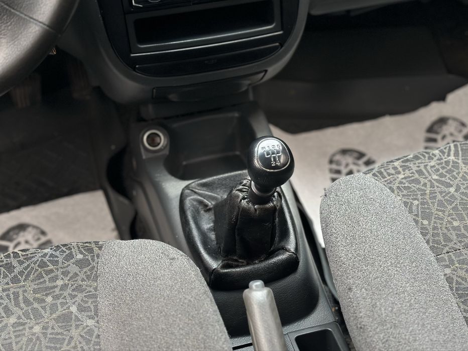 DAEWOO LANOS 2008 року, 1.5 бензин, механіка, передній привід.