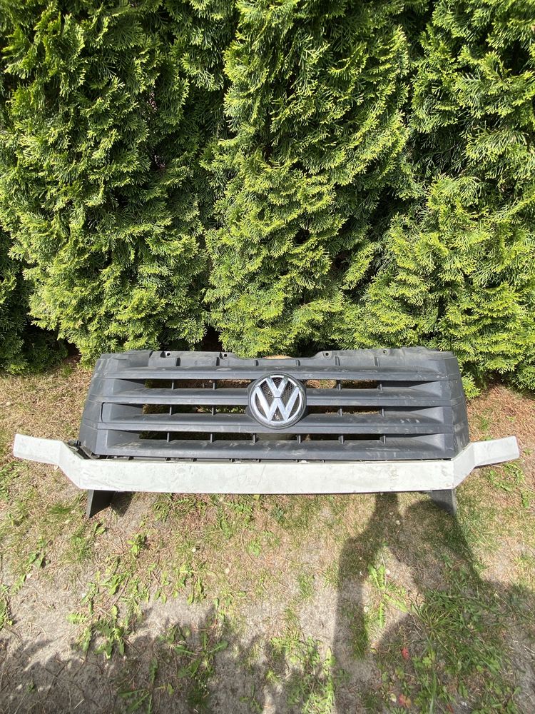 Решітка радіатора Volkswagen Crafter