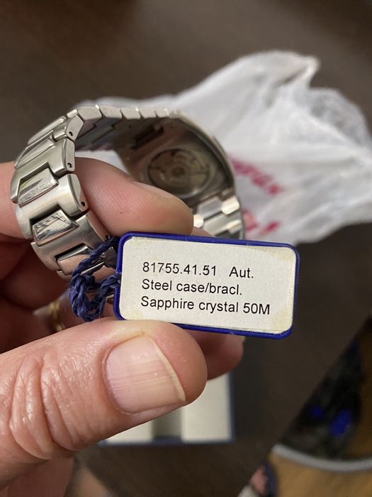 Продам часы