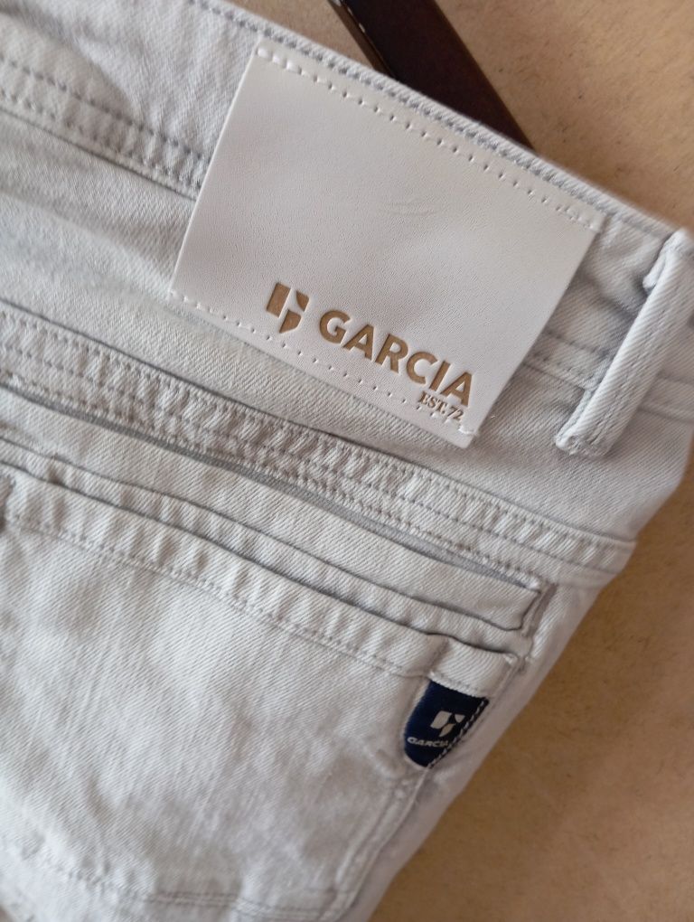 Gracia Nowe 27/32 jeans Russo model spodnie slim leg traped