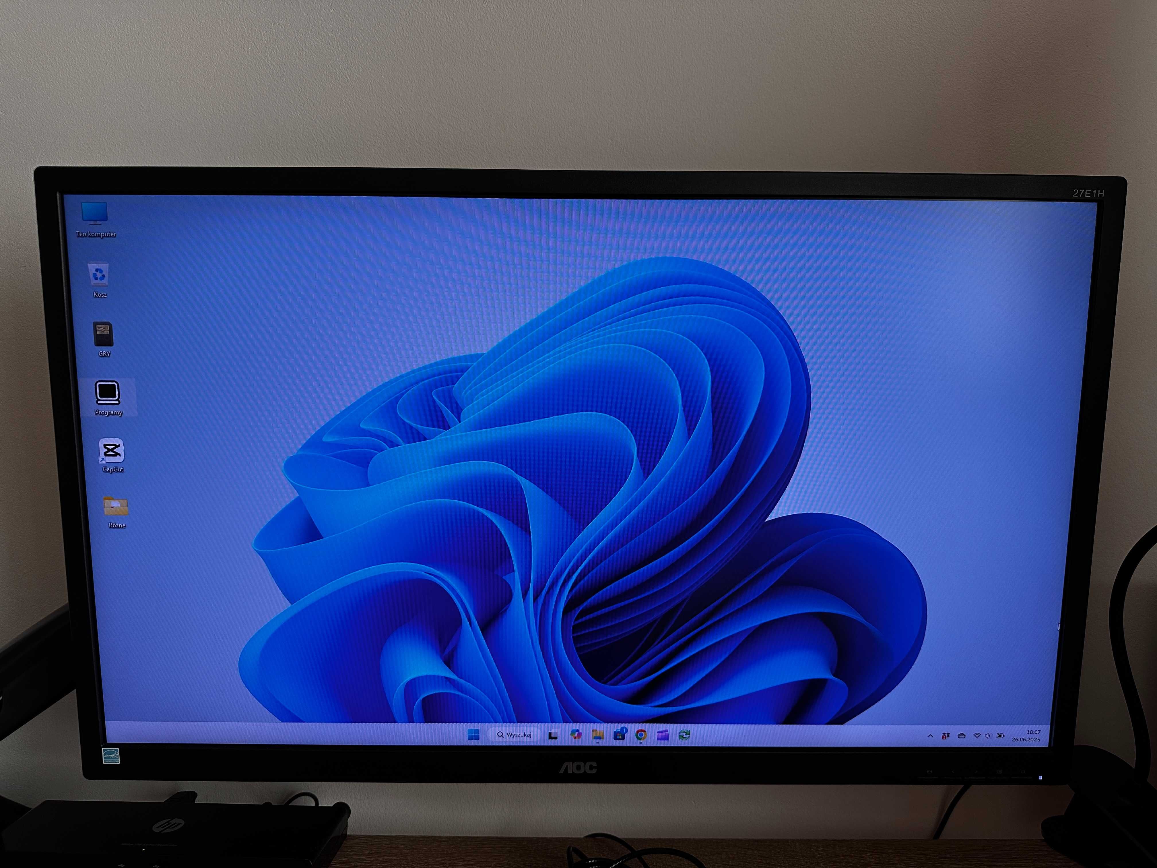 LED IPS Monitor AOC 27 Cali  / Flicker Free / super stan.